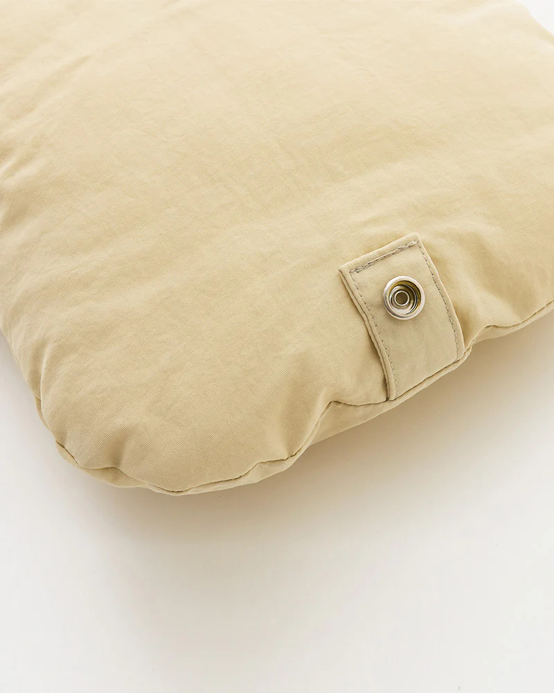 Peek-a-Boo Dog Sling Bag in Cream