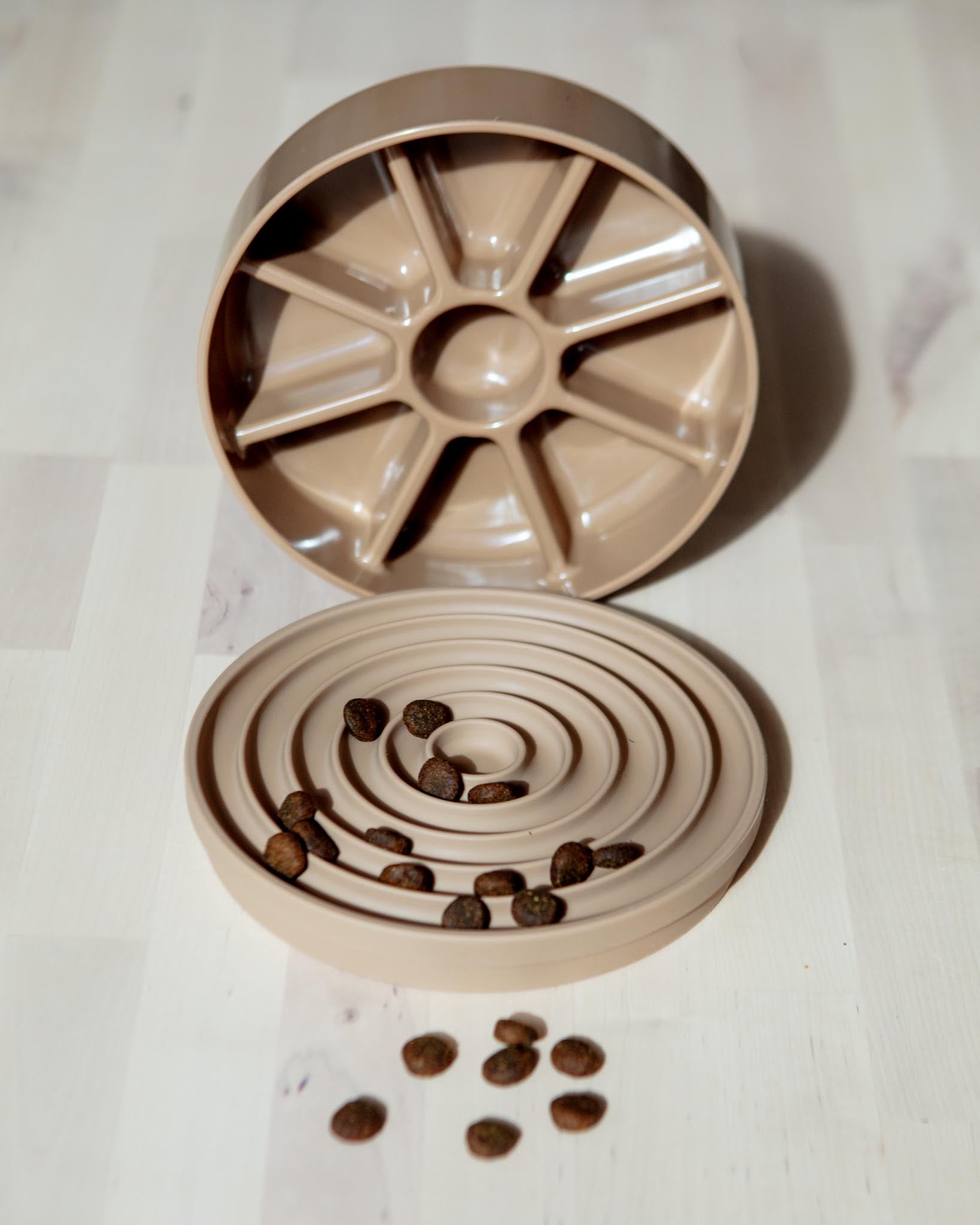LAMBWOLF | 3-in-1 Bento Elevated Slow Feeder + Lick Mat | DOG & CO.