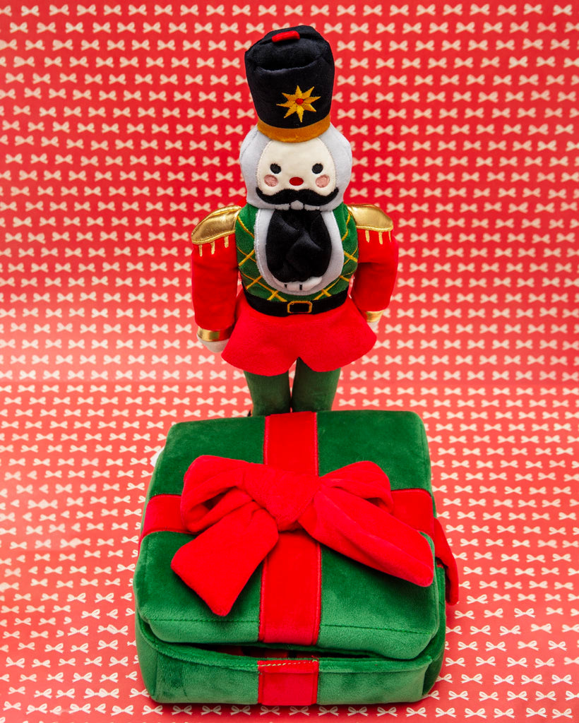 Holiday Present Interactive Snuffle Dog Toy PLAY THE FOGGY DOG