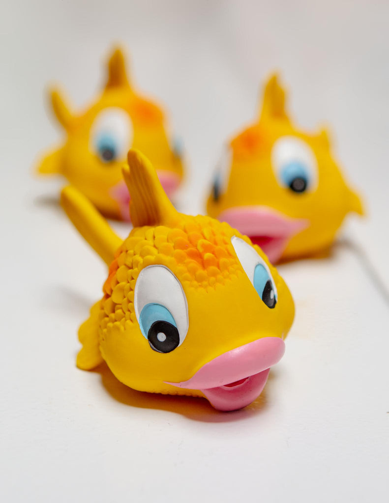 Squeaky Fish LANCO TOYS | Kissy Fish Squeaky Rubber Dog Toy | DOG & CO.