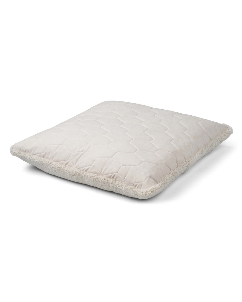 Double-Sided Shortwool Sheepskin Cushion Dog Bed in Pearl (35" x 35") HOME NATURES COLLECTION   