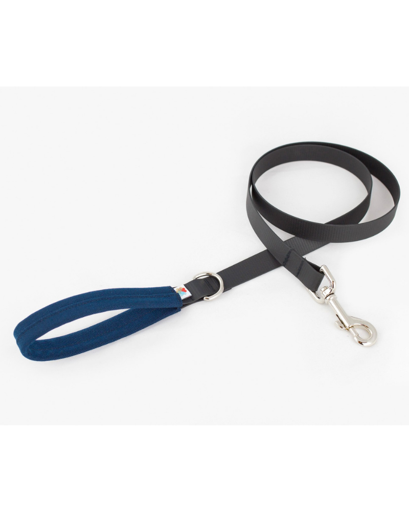 Funston Dog Leash in Navy WALK WILDEBEEST   