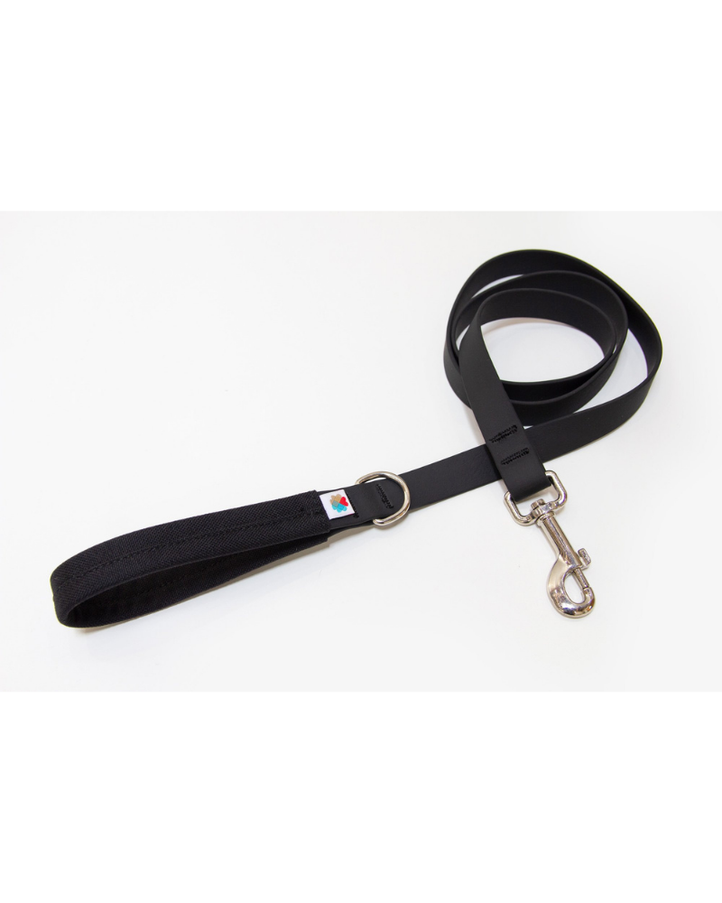 Funston Dog Leash in Black Biothane WALK WILDEBEEST   