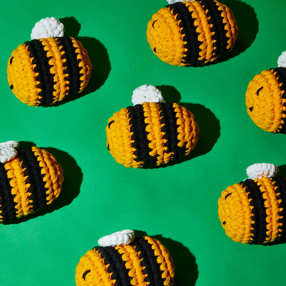 WARE of the DOG | Crochet Bumble Bee Toy Play WARE OF THE DOG   