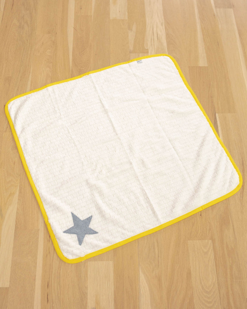 Star Plush Dog Blanket in White w/ Yellow Trim (Made in Spain) HOME GROC GROC   