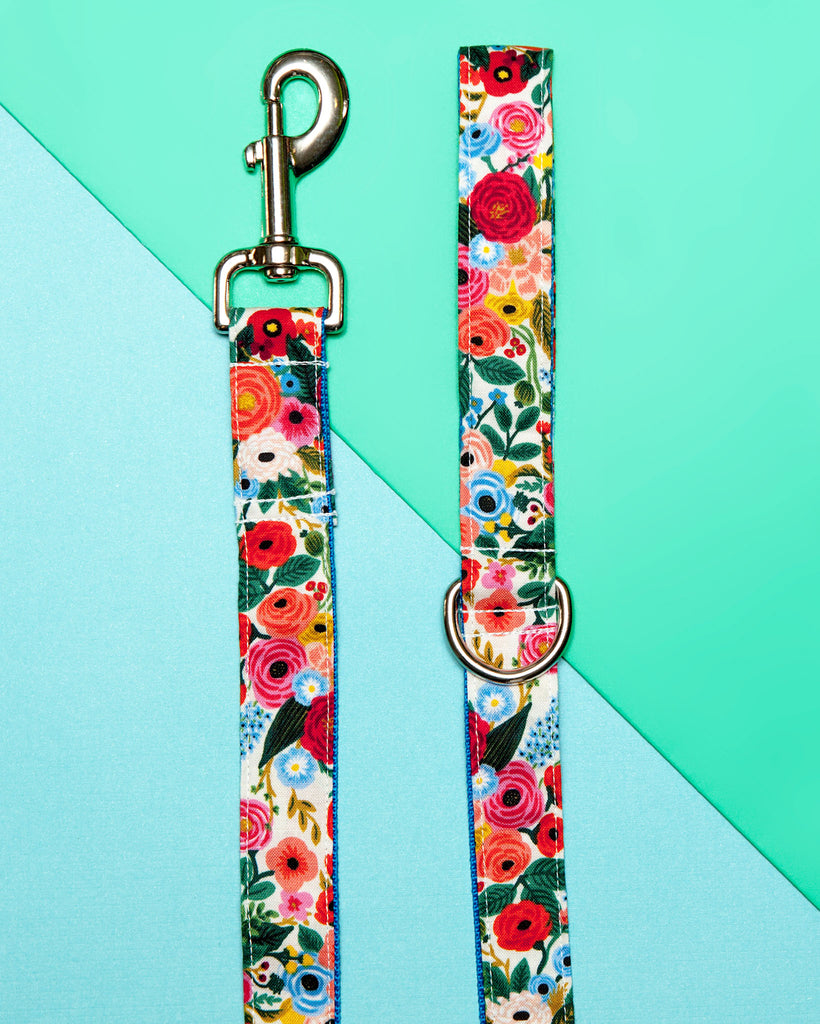 Blue Floral Print Dog Leash (Made in the USA) WALK DAPPER DEXTER   