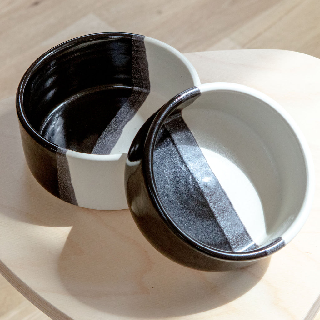 Otto Pet Bowl in Noir & Blanc (Made in the USA) (FINAL SALE) HOME STYLE UNION HOME   