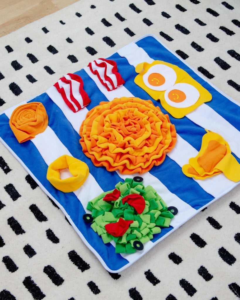 Breakfast Snuffle Mat for Dogs & Cats Play INJOYA   