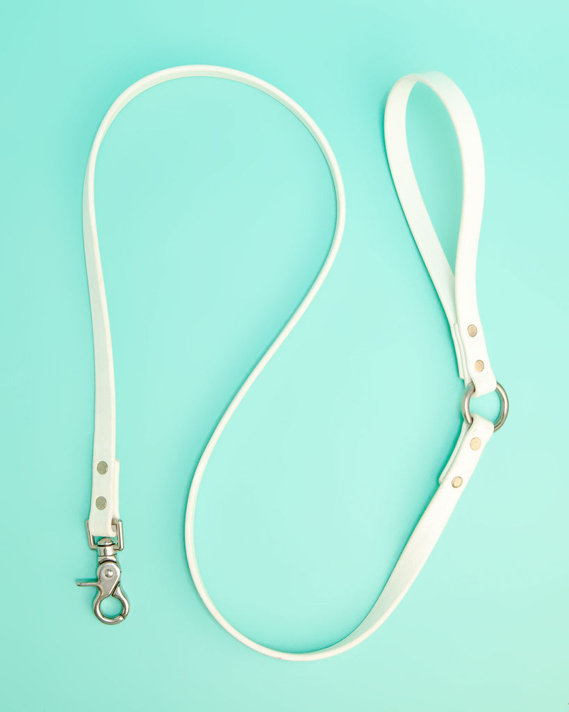 City Leash in Bright White WALK DOG & CO. COLLECTION   