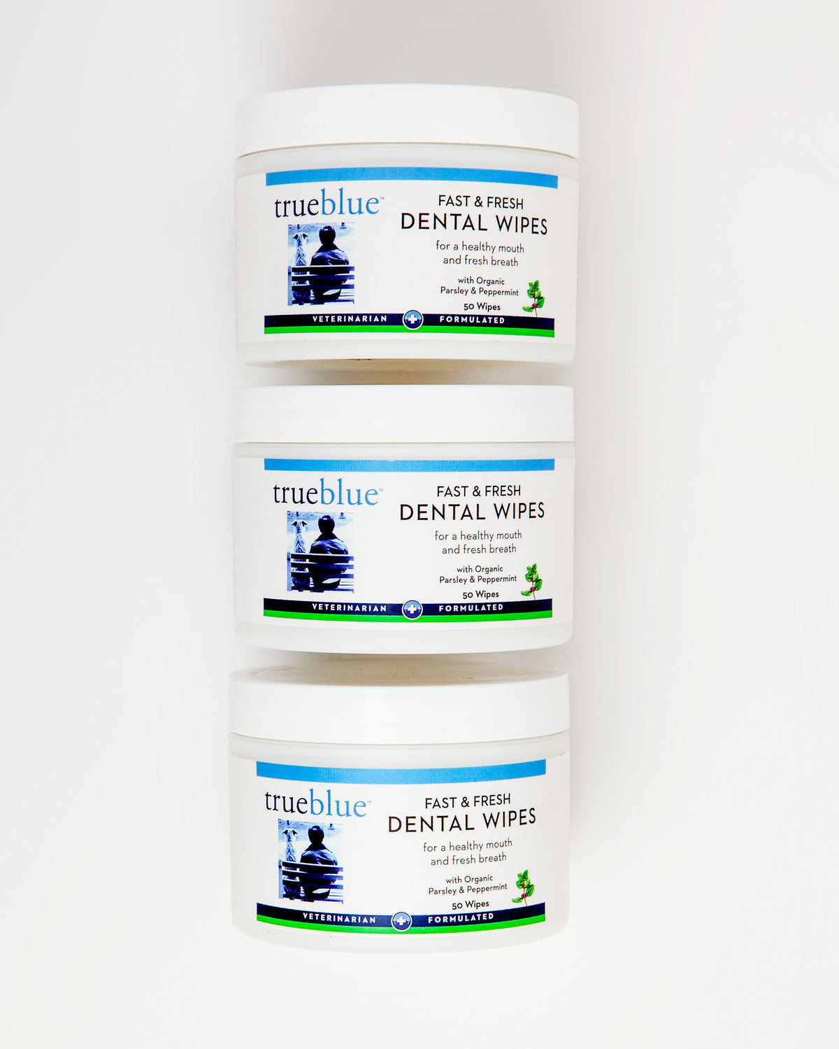 Dog & Co. True Blue dental wipes for dogs