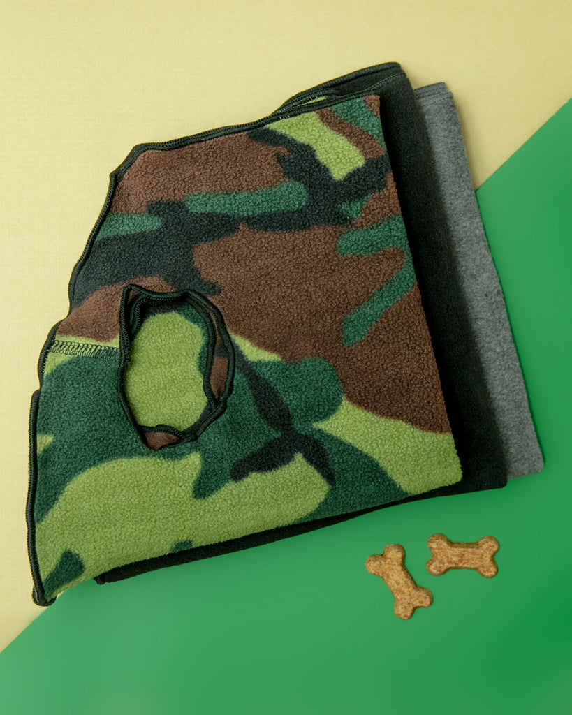 Stretch Fleece Pullover in Modern Camo Print Wear GOLD PAW   