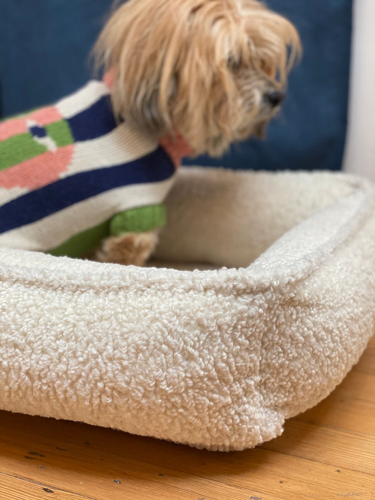 Urban Lounger in Ivory Sheepskin (Direct-Ship) DROP-SHIP BOWSER'S PET PRODUCTS   